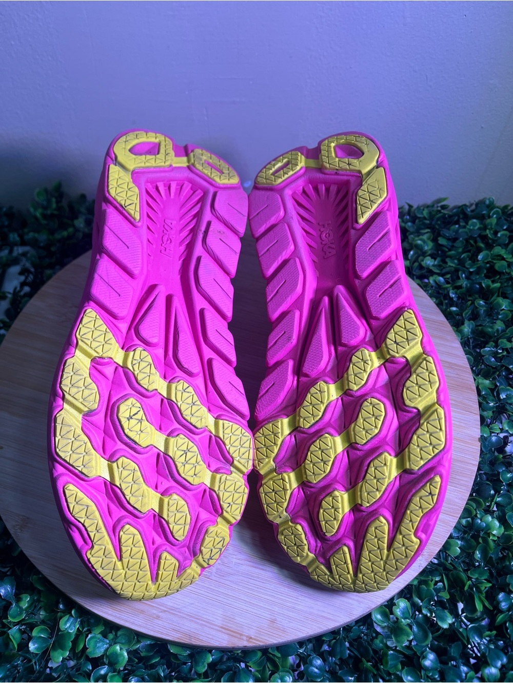 🔥 HOKA RINCON 3 WHITE PINK ATHLETIC RUNNING SHOES WOMENS SIZE 8.5 B - Picture 8 of 10